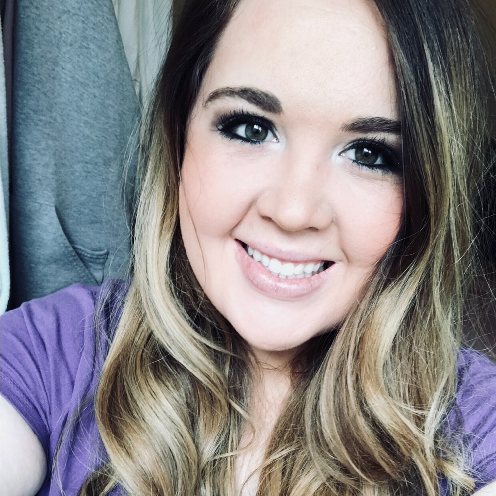 Meet your Posher, Cassie